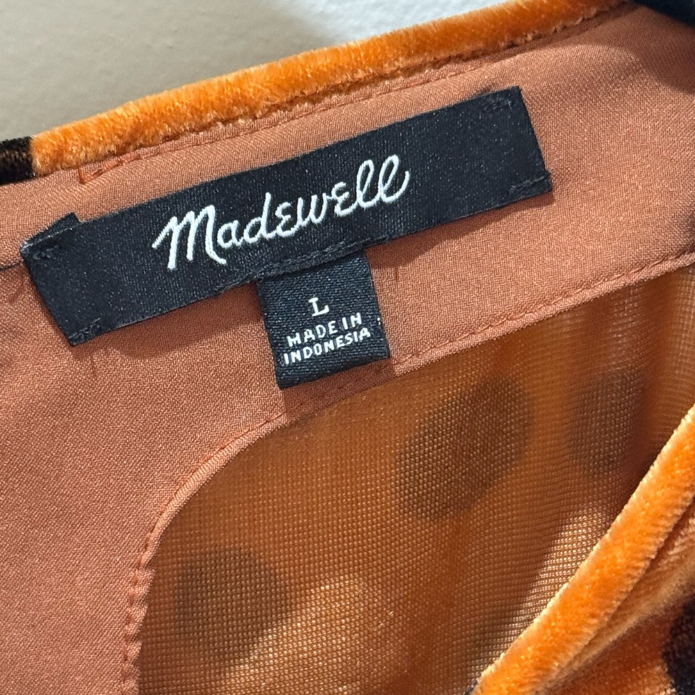 Madewell velour velvet orange black polka dot ruffle sleeve top large - Picture 2 of 3